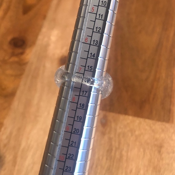 Fashion Rings - Picture 8 of 11